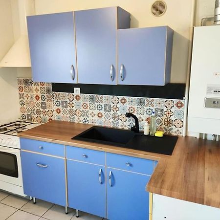 Appartement 76M2 Lumineux Centre Ville Garage Prive 3Ieme Etage Sans Ascenseur Fougères Eksteriør billede
